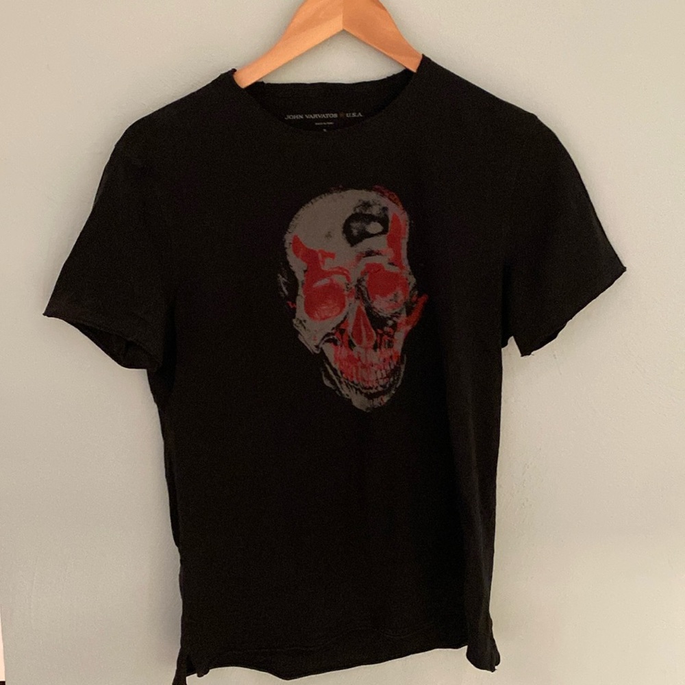 Joh Varvatos Raw Edge Skull Tee